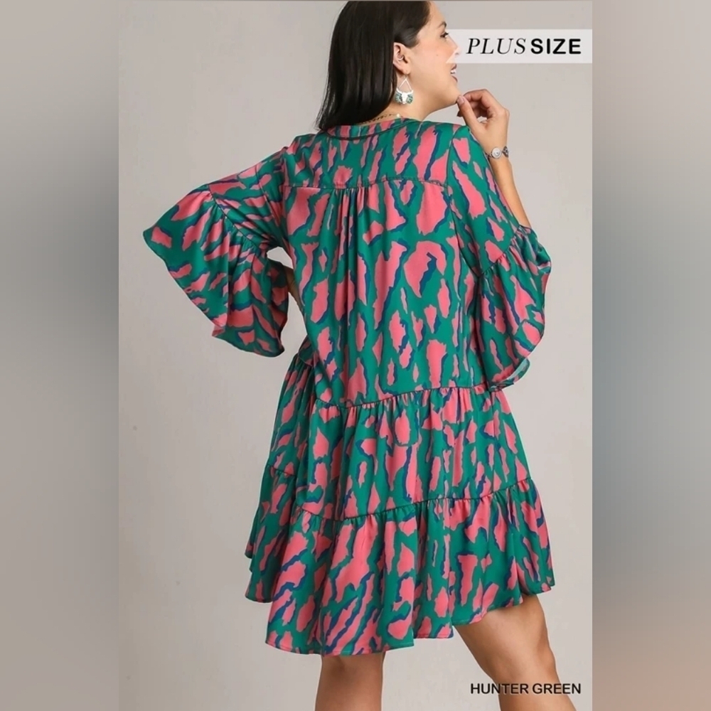NWT Umgee Green Pink Animal Print Tiered Flowy Silky Dress - Picture 6 of 6